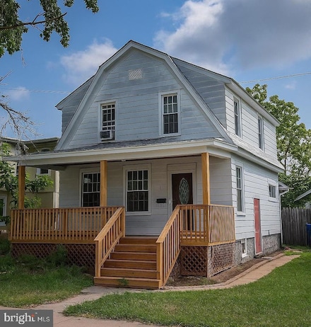 7 N 7th St, Millville, NJ 08332