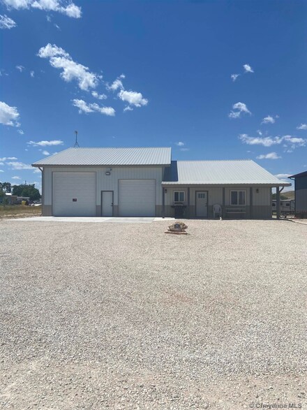 113 Lazy Pants Loop, Glendo, WY 82213