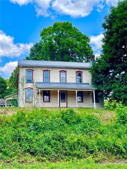 22 Hayden Ln, Wellsburg, WV 26070