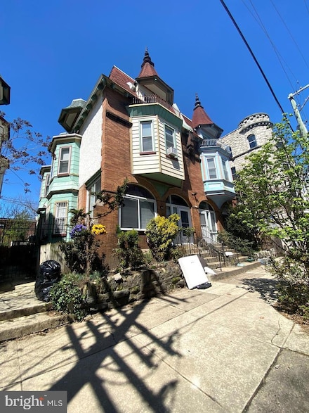 408 S 45th St Unit 3R, Philadelphia, PA 19104