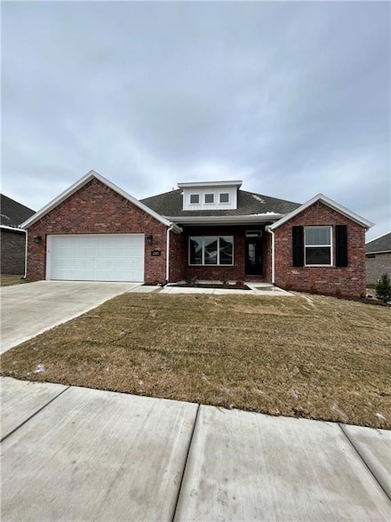 1545 N Dawes St, Fayetteville, AR 72704