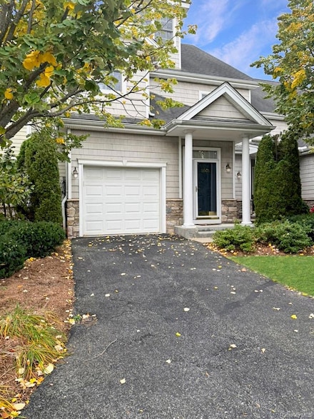 2003 Half Moon Bay Dr Unit 2003, Croton On Hudson, NY 10520