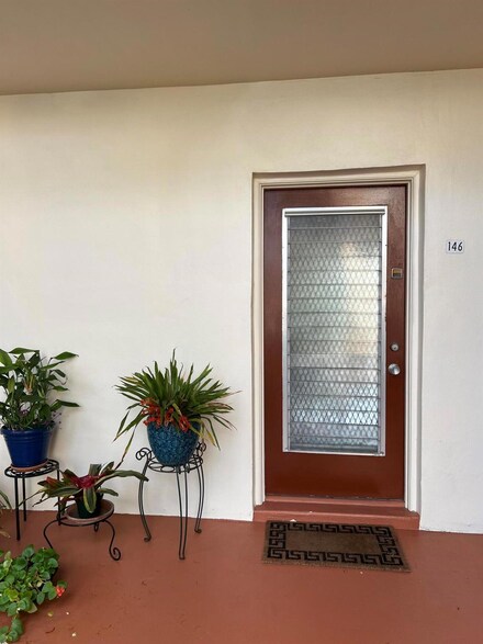 146 Lake Evelyn Dr Unit 1460, West Palm Beach, FL 33411