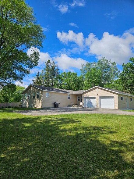 42350 303rd Ave, Melrose, MN 56352