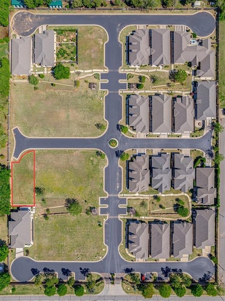 9220 Joan Dr, Midwest City, OK 73130