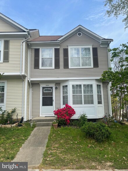 8900 Waldren Way, Lorton, VA 22079