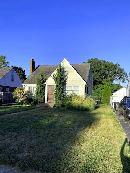 54 Chestnut Ave, Patchogue, NY 11772