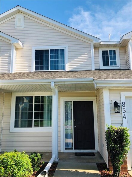 854 SE Olson Dr, Waukee, IA 50263