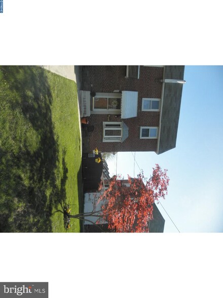 206 W Sylvan Ave, Morton, PA 19070