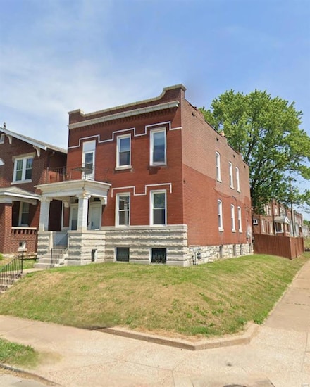 3101 Osage St, Saint Louis, MO 63118
