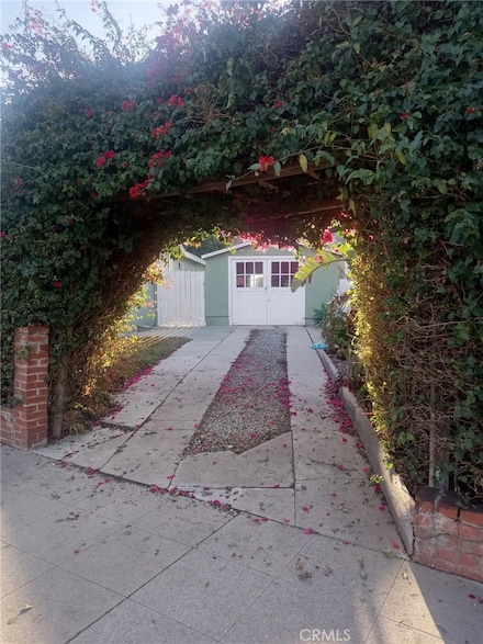 660 Silver Lake Blvd, Los Angeles, CA 90026