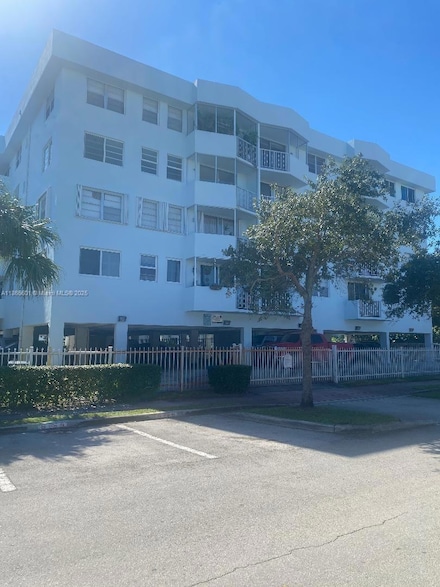 1990 Marseille Dr Unit 201, Miami Beach, FL 33141