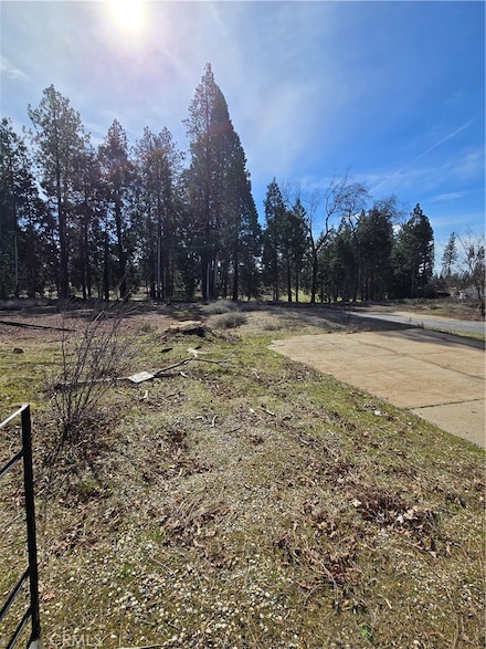 13756 W Park Dr, Magalia, CA 95954
