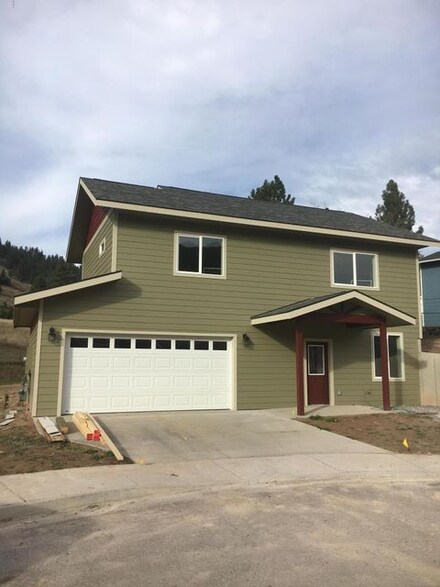 919 Cheyenne Ln, Missoula, MT 59808