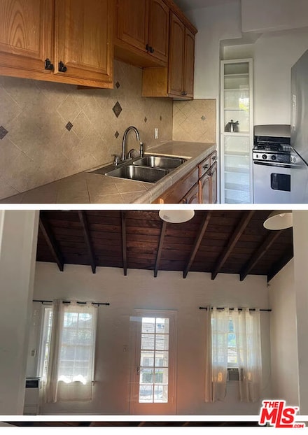 7423 Oakwood Ave, Los Angeles, CA 90036