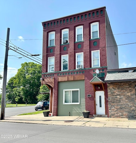 1172 W 4th St, Williamsport, PA 17701