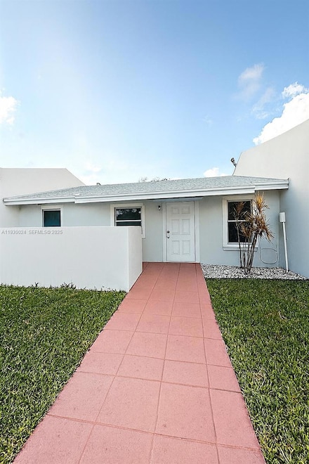 10385 SW 209th Ln, Cutler Bay, FL 33189