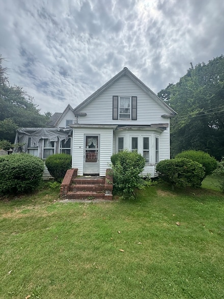 233 Central St, Foxboro, MA 02035