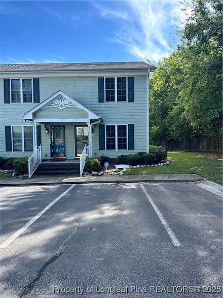 400 Cityview Ln, Fayetteville, NC 28301