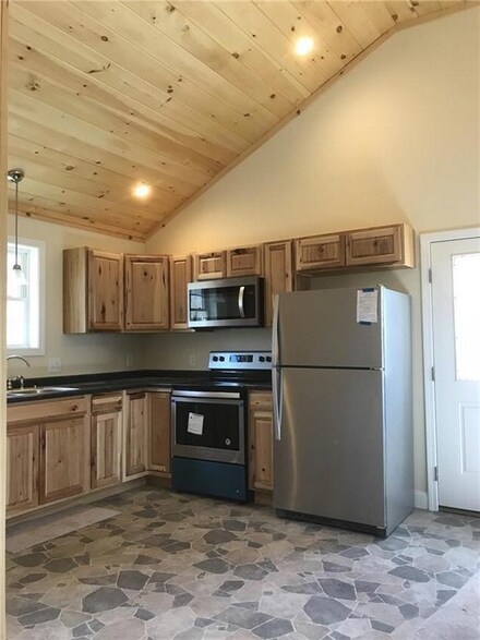 99 Bond Spring Rd, West Newfield, ME 04095