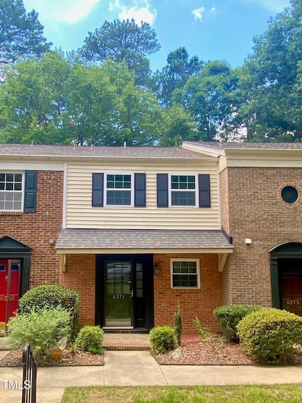 6371 New Market Way, Raleigh, NC 27615