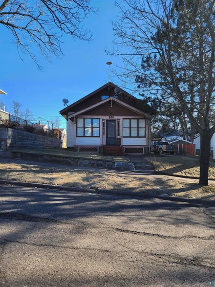 308 Avenue East W, Cloquet, MN 55720
