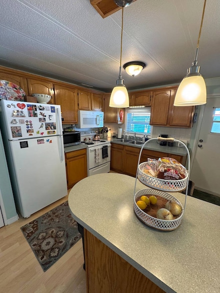 9925 Ulmerton Rd Unit 424, Largo, FL 33771