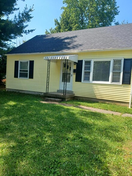 1644 Strader Dr, Lexington, KY 40505