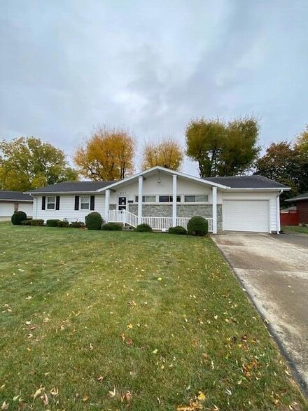 607 E North St, Coldwater, OH 45828