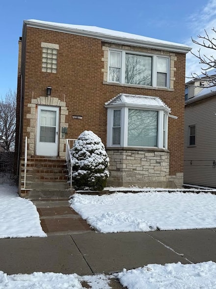 5130 W Roscoe St, Chicago, IL 60641
