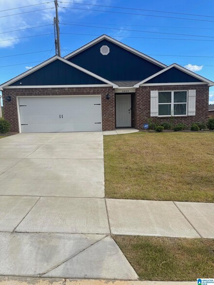 6863 Southern Trace Dr, Leeds, AL 35094