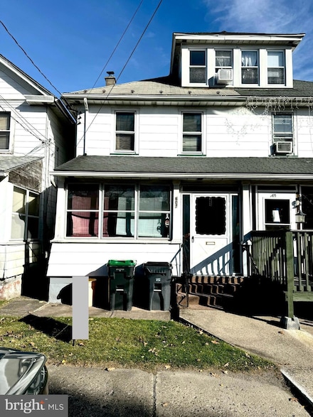 607 Washington St, Freeland, PA 18224
