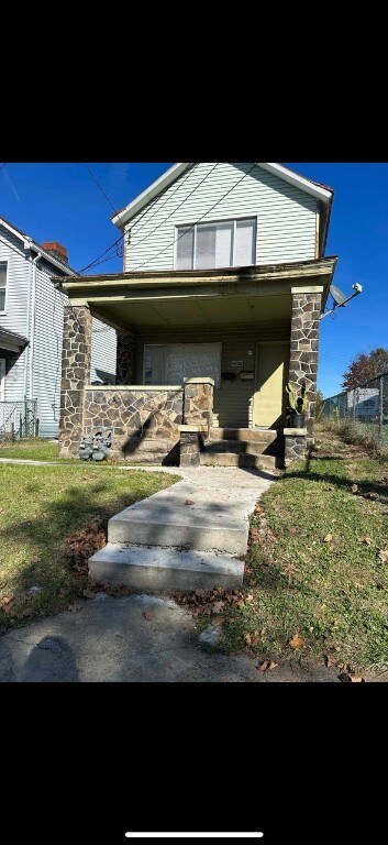 6405 Apple St, Pittsburgh, PA 15206