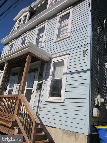 239 Wilson St, Middletown, PA 17057