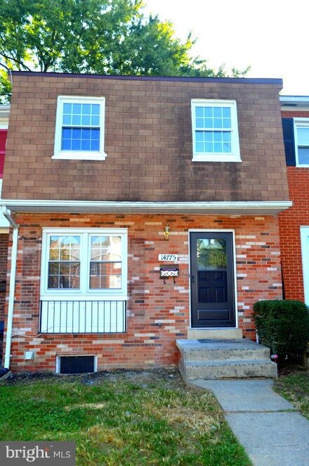 14775 Barksdale St, Woodbridge, VA 22193