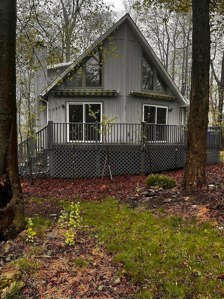 2880 Fairhaven Dr, Tobyhanna, PA 18466
