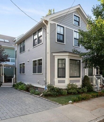 9 Jay St Unit 1, Cambridge, MA 02139