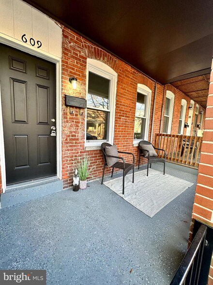609 S Van Buren St, Wilmington, DE 19805