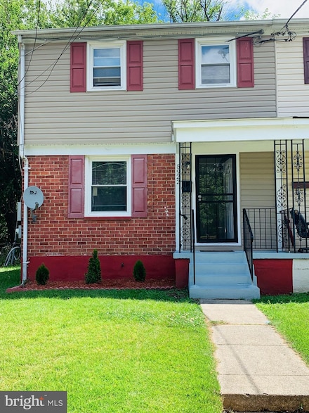 5922 Shoshone Dr, Oxon Hill, MD 20745