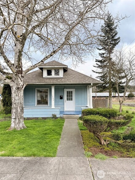 1002 B St, Centralia, WA 98531