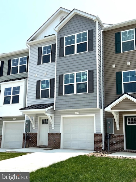 98 Moses Dr, Martinsburg, WV 25405