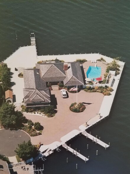 353 Tide Pond Rd, Mantoloking, NJ 08738