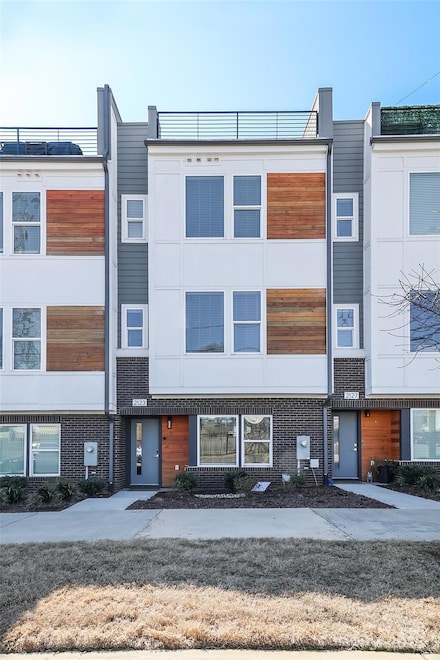 2123 Isom St, Charlotte, NC 28208