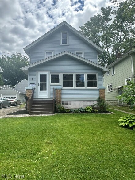 1647 Olive Place, Cuyahoga Falls, OH 44221