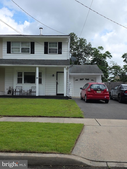 722 Maple St, Lakehurst, NJ 08733