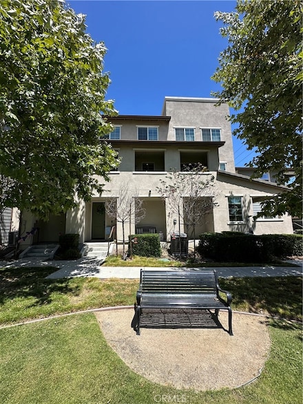 1060 Newberry Ln, Claremont, CA 91711