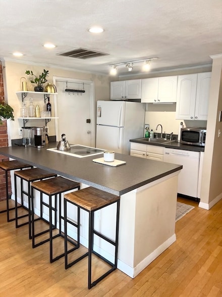 113 Fulton St Unit 5, Boston, MA 02109