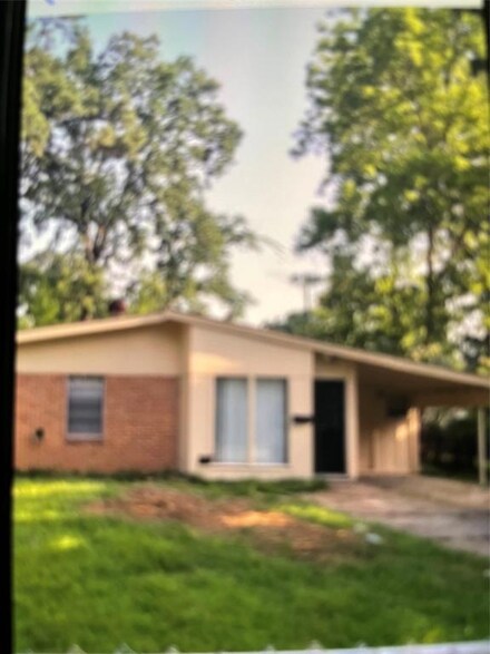 922 Windsor Dr, Shreveport, LA 71106