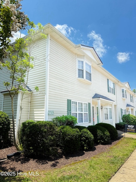 2315 Vineyard Dr Unit B1, Winterville, NC 28590