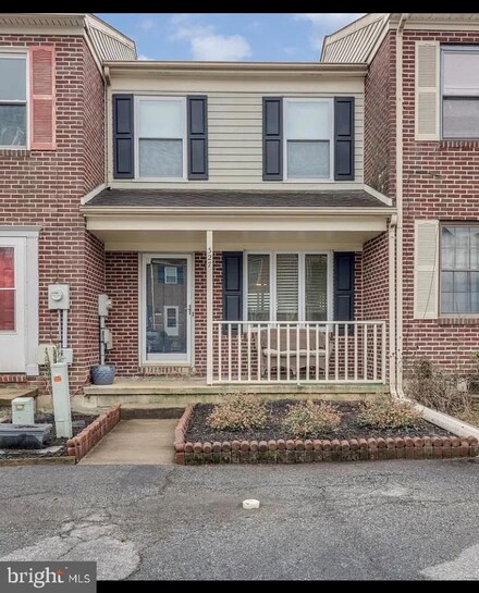 327 Barley Dr, Newark, DE 19702